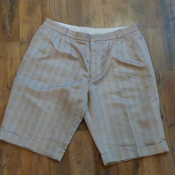 Pinstriped Shorts Suit - Picture 5 of 7